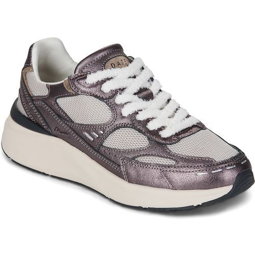 Sneakers basse MUSA LAMINATED TAUPE - D.a.t.e. - Modalova