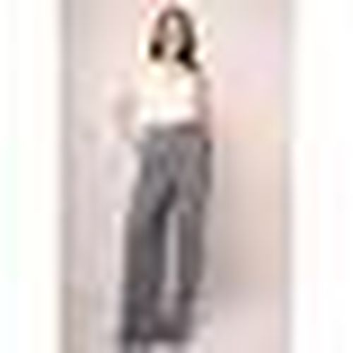 Top T-shirt basic in raso di viscosa con scollo a V - Nuna Lie - Modalova