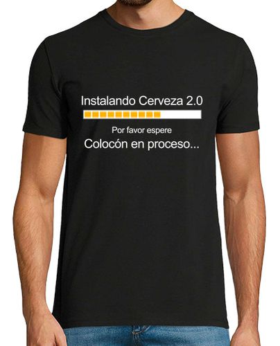 Camiseta Instalando Cerveza - latostadora.com - Modalova