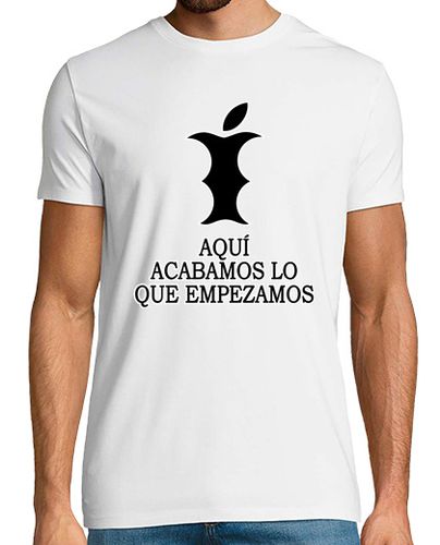 Camiseta Apple Aquí acamabos lo que empezamos Chico M. Corta - latostadora.com - Modalova
