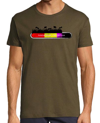 Camiseta Instalando República - latostadora.com - Modalova