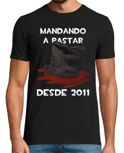 Camiseta Mandando a pastar desde 2011 TF2 - latostadora.com - Modalova