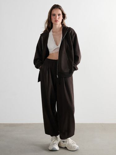 Pantalones jogger de chándal - Cropp - Modalova