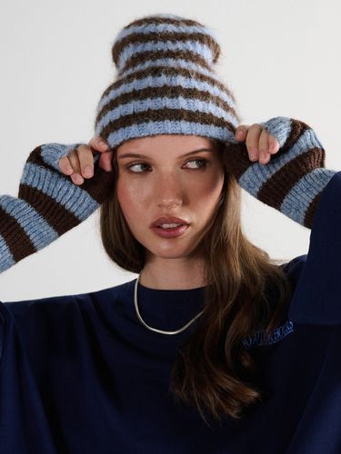 Gorro a rayas - Cropp - Modalova