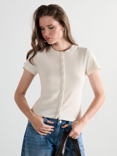 Camiseta con botones - Cropp - Modalova