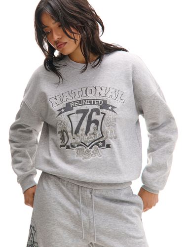 Sudadera con aislamiento y aplicación - Cropp - Modalova