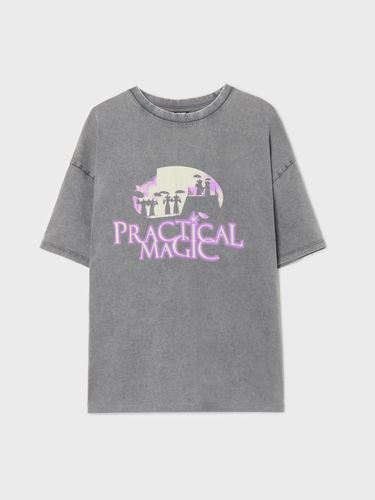 Camiseta estampada Practical Magic - Cropp - Modalova