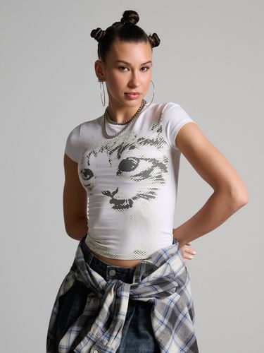 Camiseta blanca con estampado - Cropp - Modalova