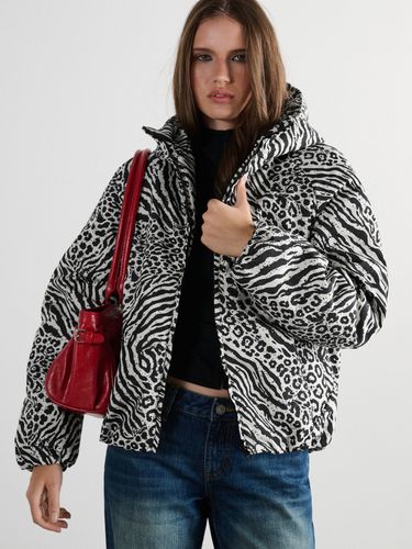 Chaqueta puffer con capucha - Cropp - Modalova