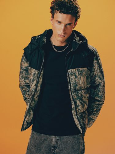 Chaqueta con capucha extraíble - Cropp - Modalova