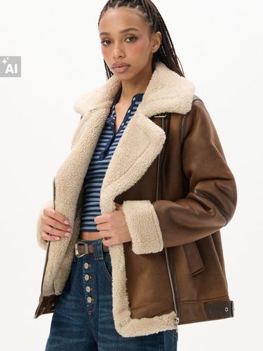 Chaqueta con borreguillo - Cropp - Modalova