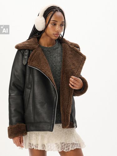Chaqueta con borreguillo - Cropp - Modalova