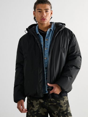 Chaqueta con capucha - Cropp - Modalova