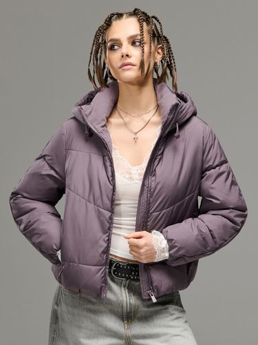 Chaqueta puffer con capucha - Cropp - Modalova
