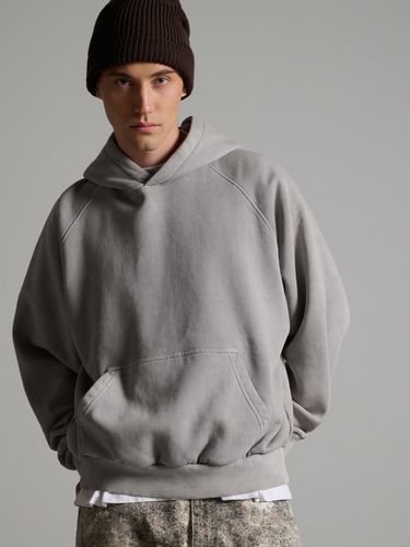 Sudadera con capucha de efecto lavado - Cropp - Modalova