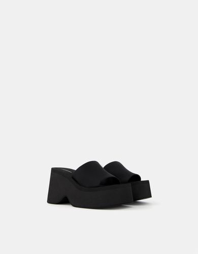 Sandalia Mule Plataforma Mujer 36 - Bershka - Modalova