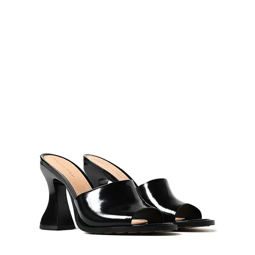 Stylish Sandals for Summer Outfits - Bottega Veneta - Modalova