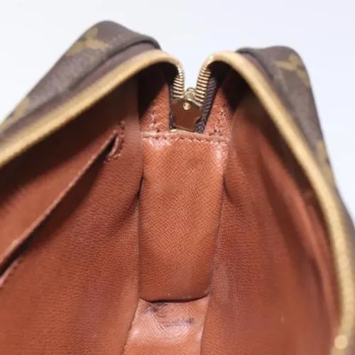 Pre-owned Canvas clutches - Louis Vuitton Vintage - Modalova