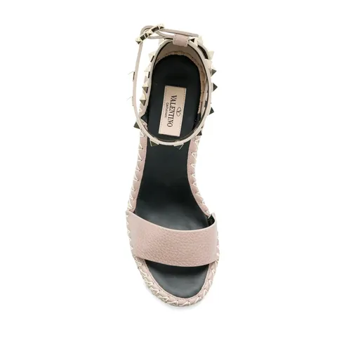 Rockstud Wedge Sandal - Valentino Garavani - Modalova