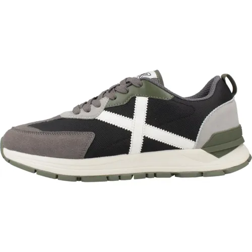 Shoes > Sneakers - - Munich - Modalova
