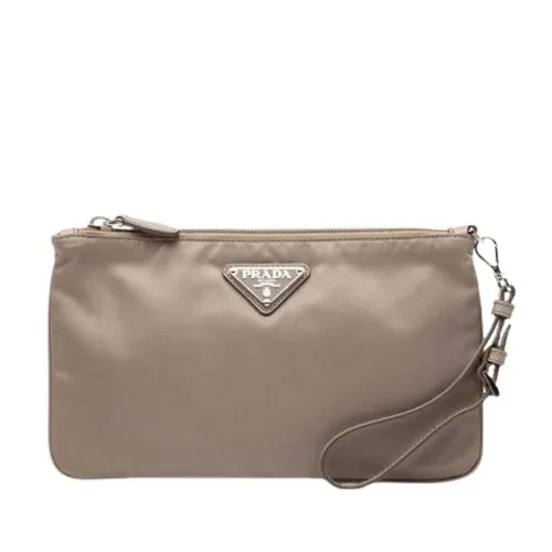 Pre-owned Nylon Clutch - Prada Vintage - Modalova