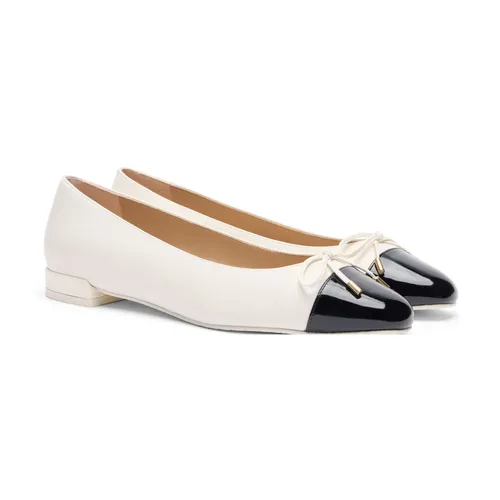 Sleek BOW Flat - Stuart Weitzman - Modalova