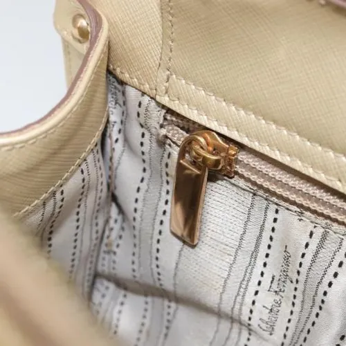 Pre-owned Leather Shoulder Bag - Salvatore Ferragamo Pre-owned - Modalova