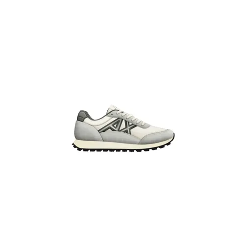 Sneakers with contrasting logo - Armani Exchange - Modalova