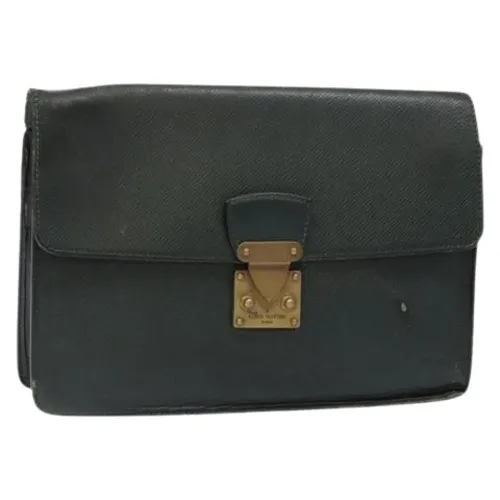 Pre-owned Taiga Leather Clutch - Louis Vuitton Vintage - Modalova