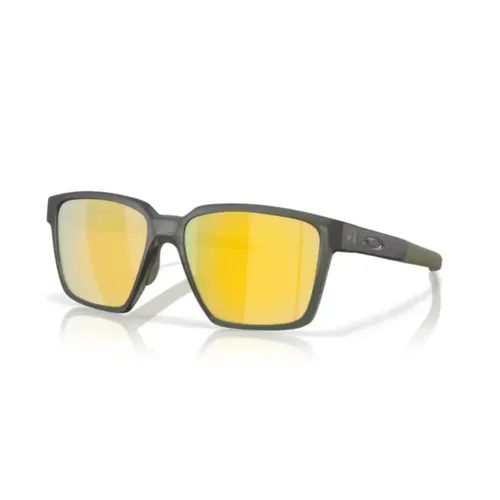 Sporty Sunglasses for Outdoor Activities - Oakley - Modalova