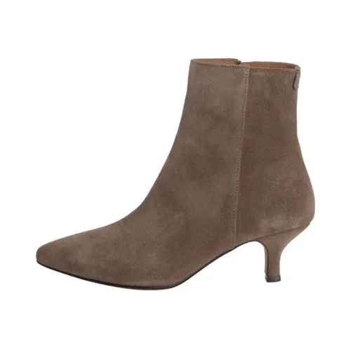 Elevate Your Style with Suede Ankle Boots - Anthology Paris - Modalova