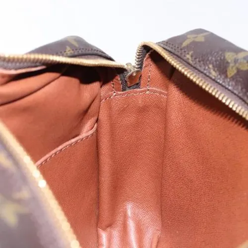 Pre-owned Canvas clutches - Louis Vuitton Vintage - Modalova