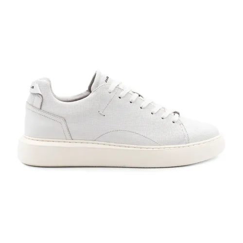 Eclipse Lace-Up Sneaker - Ambitious - Modalova