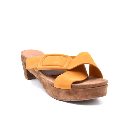 Elegant Heeled Mules Sandals - Pedro García - Modalova