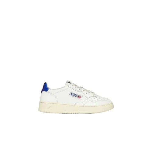 Leather Low Top Sneakers - Autry - Modalova