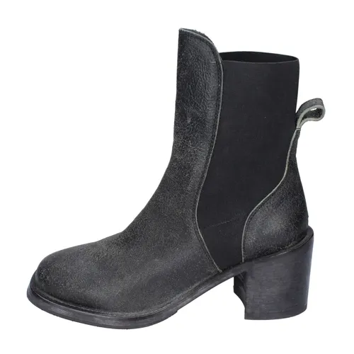 Vintage Leather Ankle Boots - Moma - Modalova