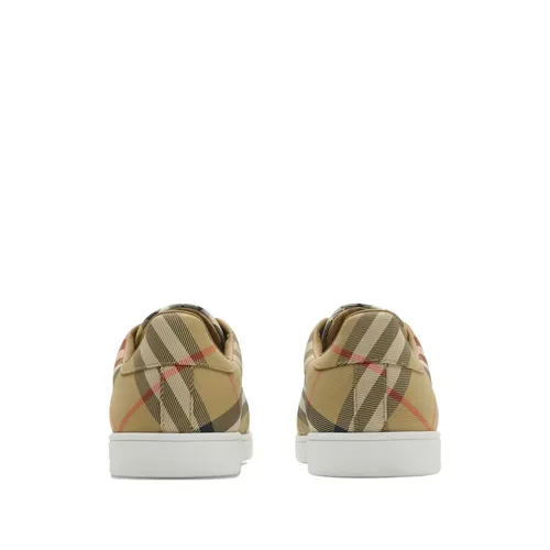 Sneaker - Burberry - Modalova