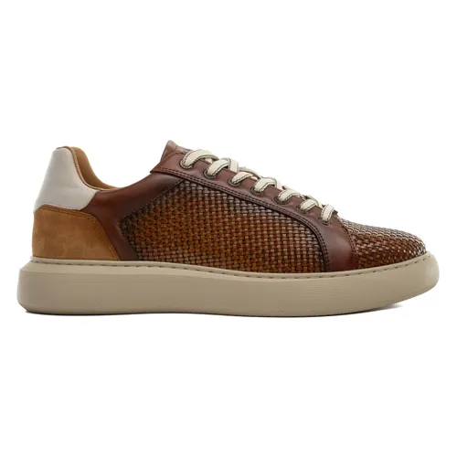 Eclipse Textured Sneaker - Ambitious - Modalova