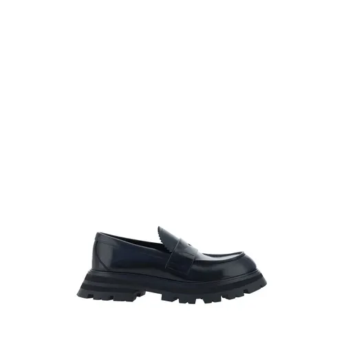 Black Leather Loafers with Extended Toe - Alexander McQueen - Modalova