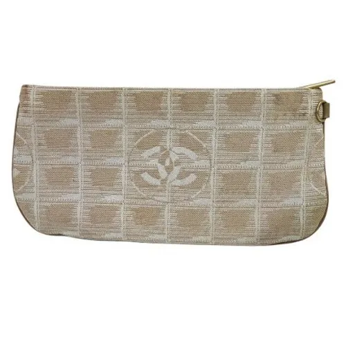 Pre-owned Nylon Clutch - Chanel Vintage - Modalova