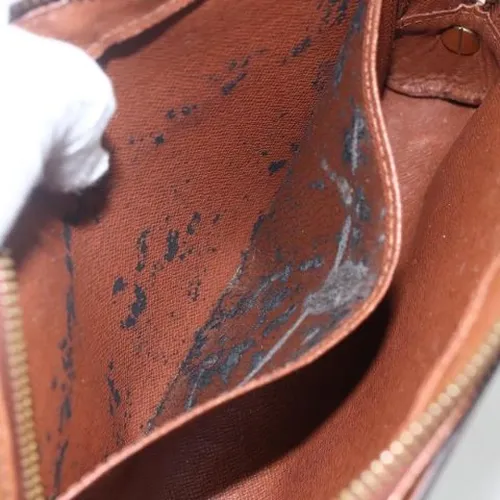 Pre-owned Canvas Clutch - Louis Vuitton Vintage - Modalova