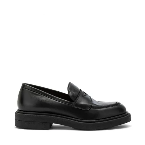 Black Clam Loafers - Carmens - Modalova