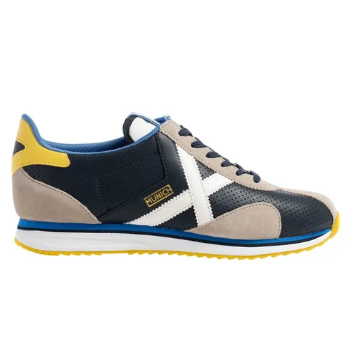 Shoes > Sneakers - - Munich - Modalova