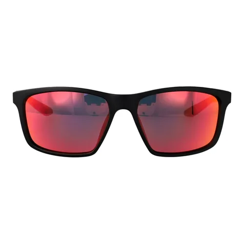 Valiant Sunglasses - Nike - Modalova