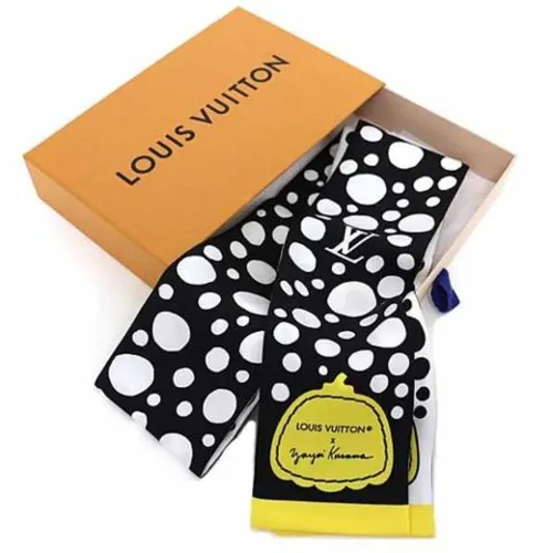 Pre-owned Silk scarves - Louis Vuitton Vintage - Modalova