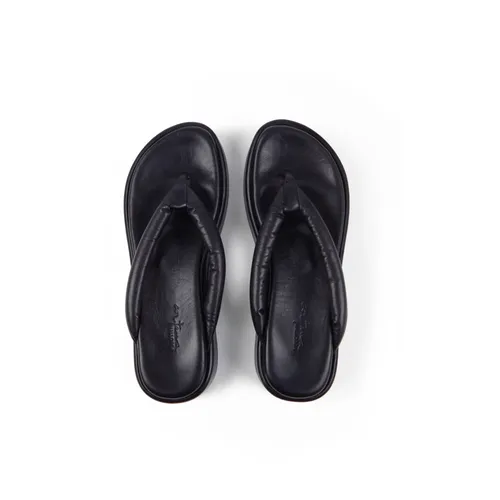 Geisha Black Flat Sandal - Cortana - Modalova