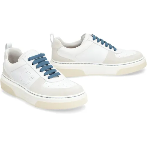 Low-top sneakers with suede inserts - Ferragamo - Modalova