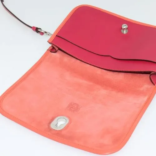 Pre-owned Leather shoulder-bags - Loewe Pre-owned - Modalova