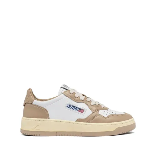 Medalist Low Wom White/Beige Leather - Autry - Modalova