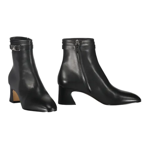 Almond Toe Leather Ankle Boots - Ferragamo - Modalova
